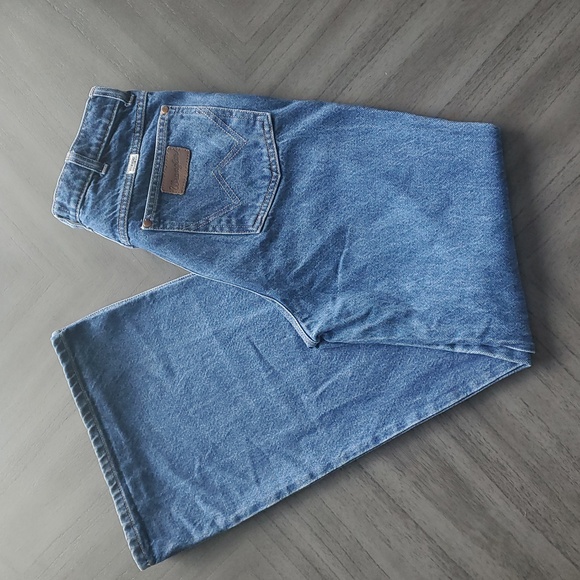 Wrangler Flare Jeans - Picture 5 of 15